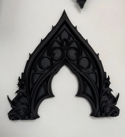 Gotycki ornament ścienny czarny łuk dekoracyjny Gothic