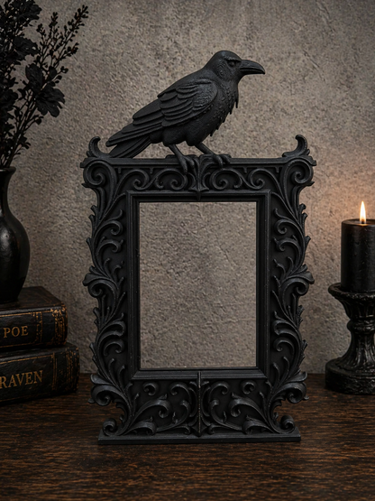 Gotycka rama Raven – czarna, ozdobna dekoracja ołtarza