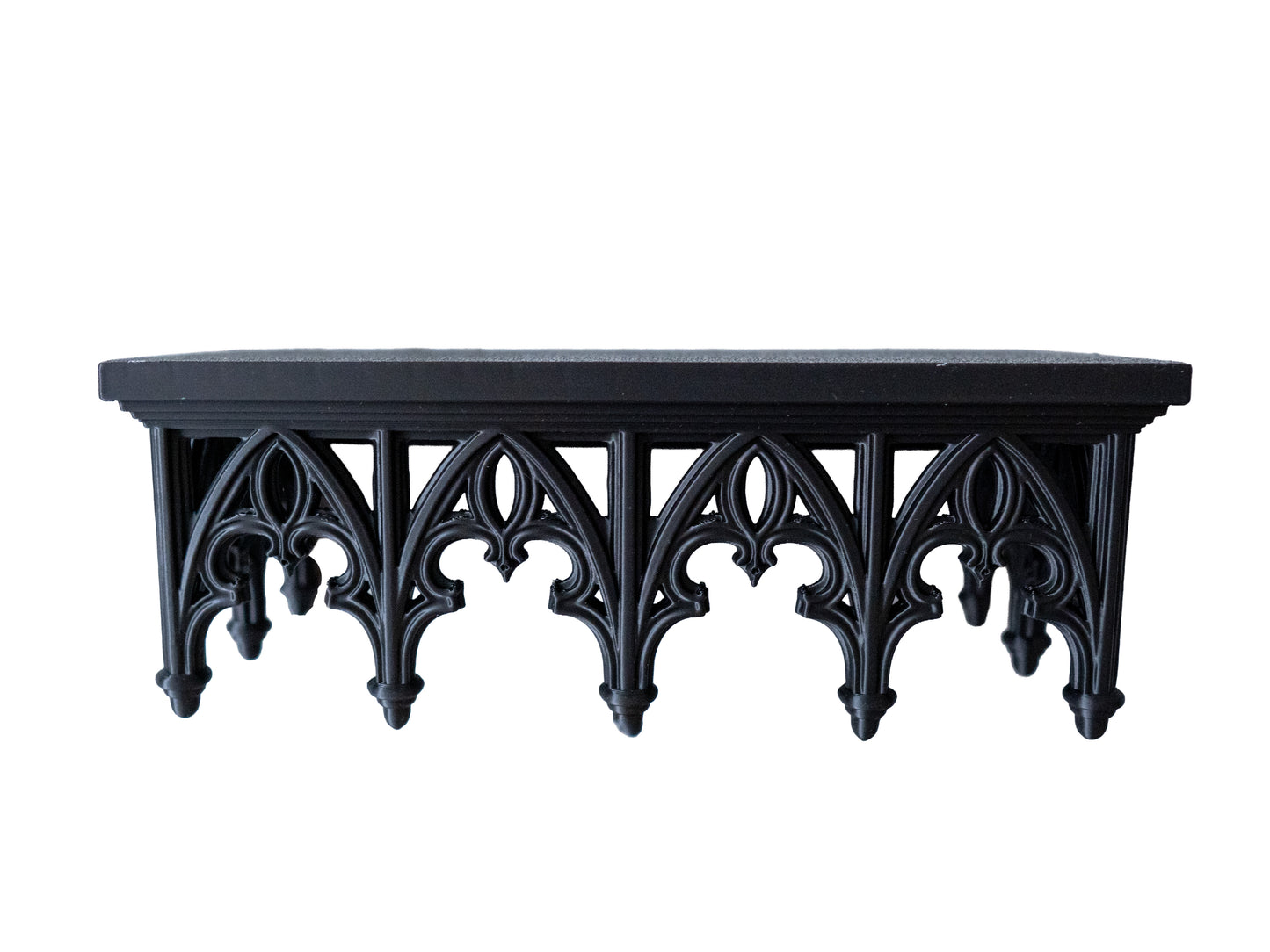 Gotycka półka wisząca – elegancka dekoracja do wnętrz w mrocznym stylu