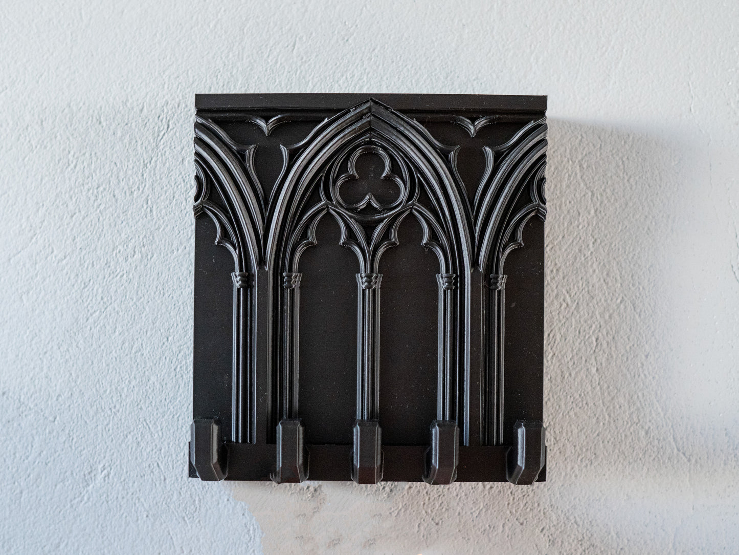 Gotycki Wieszak na Klucze – Mroczna Elegancja i Stylowy Porządek