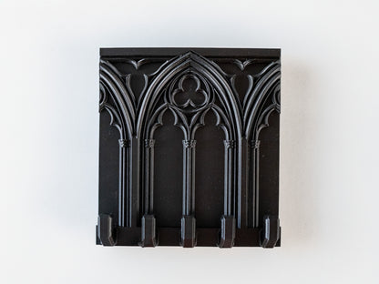 Gotycki Wieszak na Klucze – Mroczna Elegancja i Stylowy Porządek